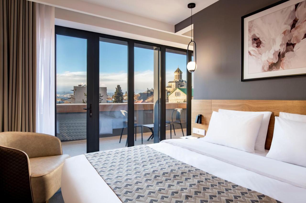 Clocks 4* Tbilisi