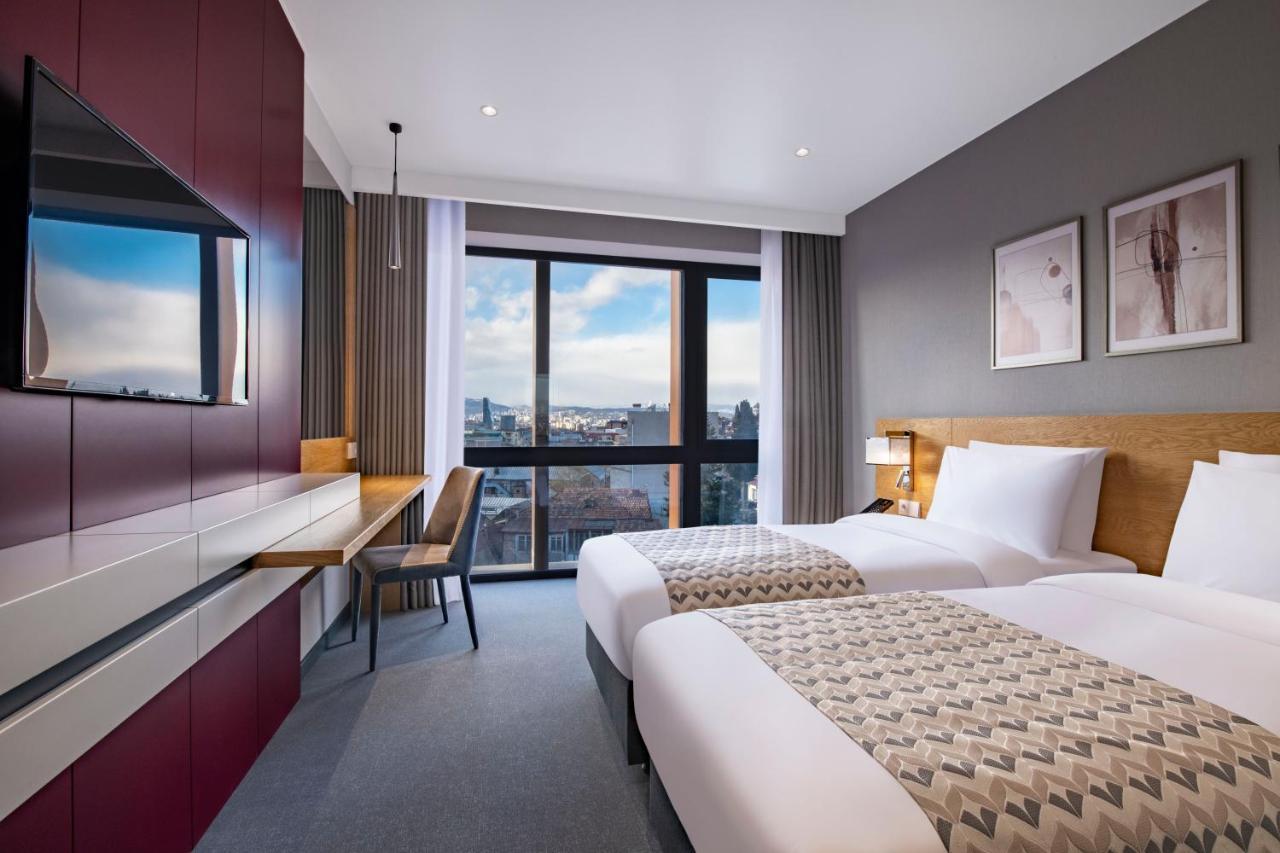 Hotel Clocks