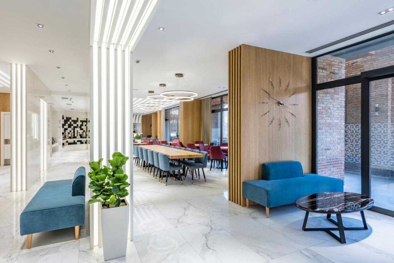 Hotel Clocks Tbilisi